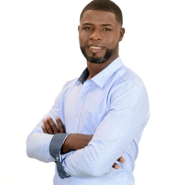 CARLO MORALES MATEO REGIDOR POR EL PLD